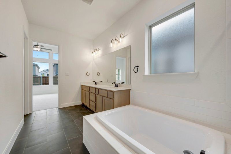 Owner's Bath