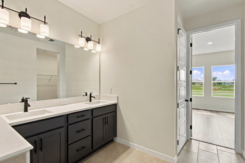 Owner's Bath