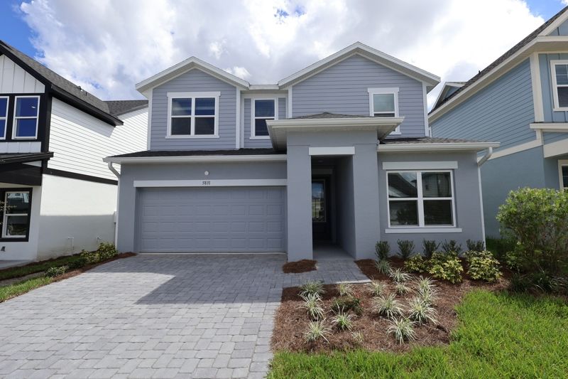 Bradson - Oakfield at Mount Dora Cottage Series: Mount Dora, Florida - David Weekley Homes