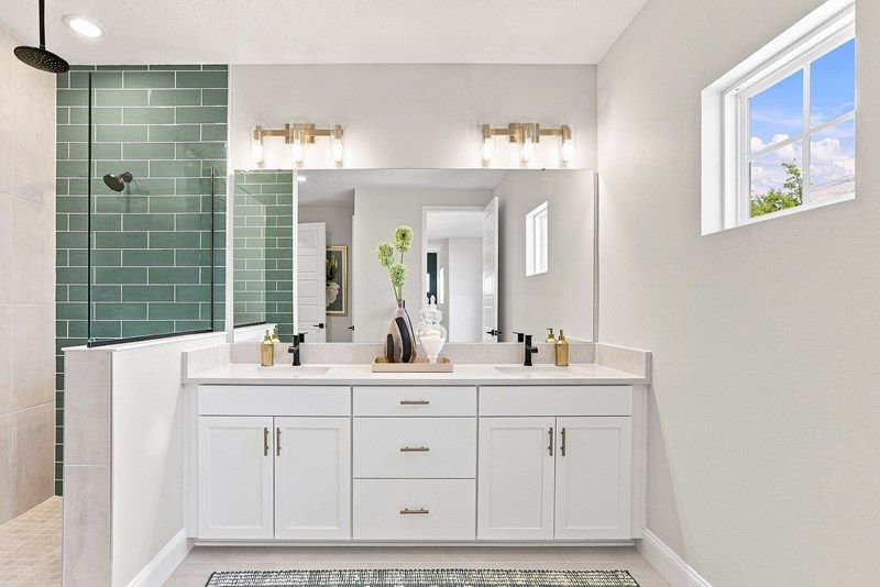 The Motivation - Owner's Bath