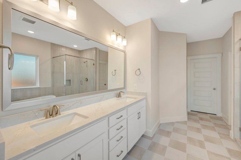 Owner's Bath