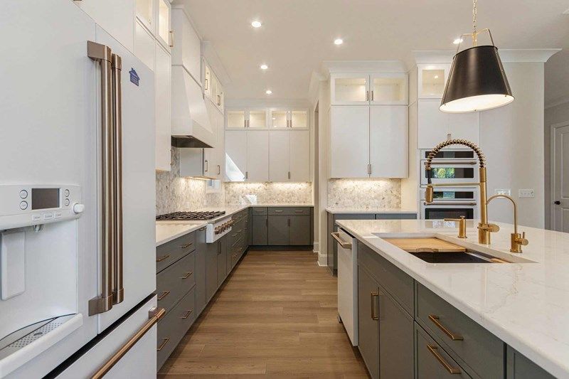 The Normont - Kitchen