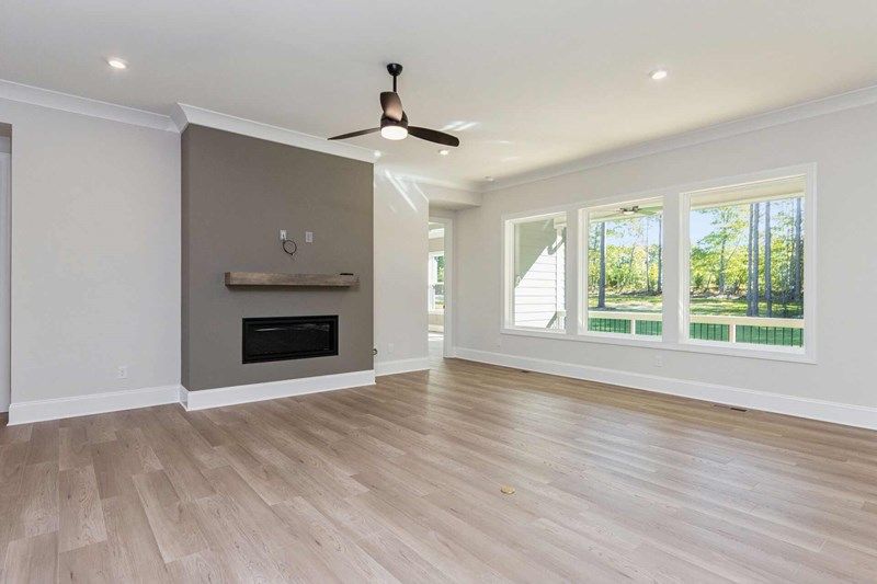 The Normont - Family Room