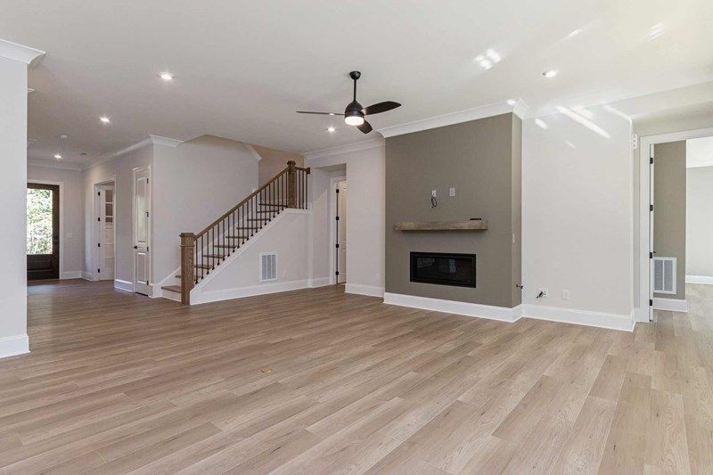The Normont - Family Room