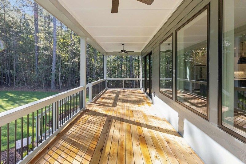 The Normont - Covered Porch