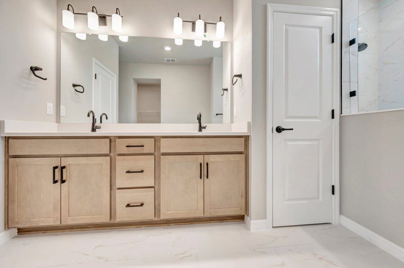 Owner's Bath