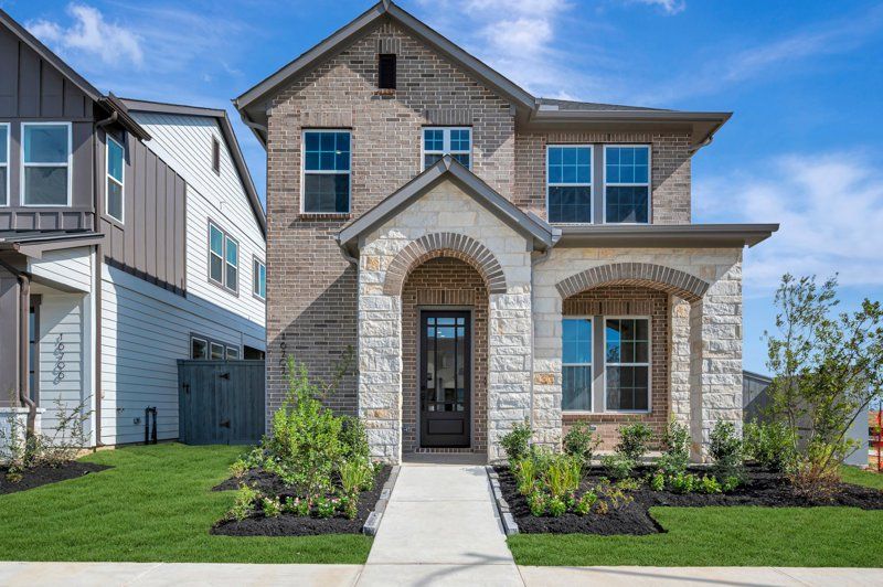 Kingspark - Jubilee - Cottages Row Collection: Hockley, Texas - David Weekley Homes