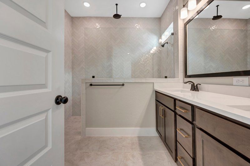 Owner's Bath