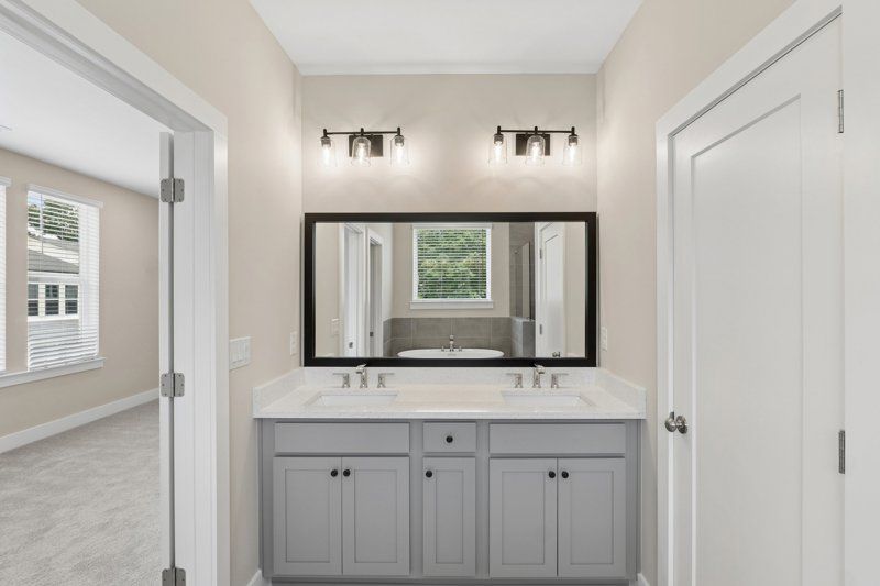 Owner's Bath