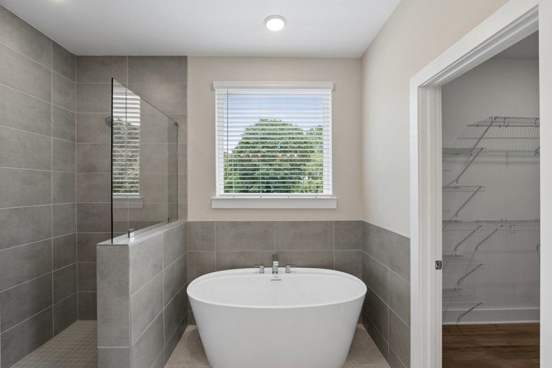 Owner's Bath
