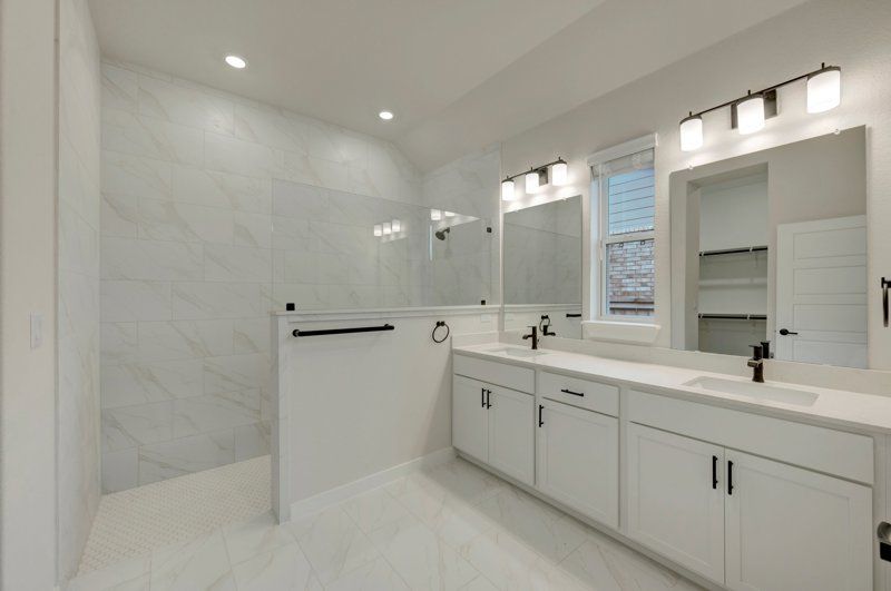 Owner's Bath