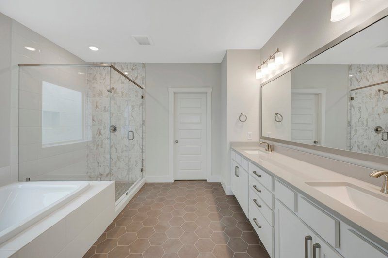 Owner's Bath