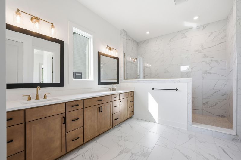 Owner's Bath