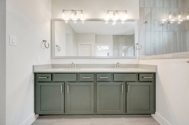 Owner's Bath