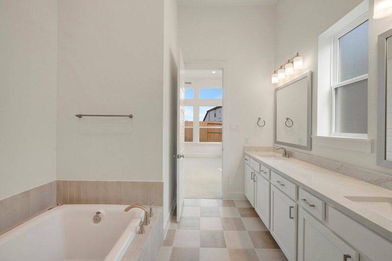 Owner's Bath