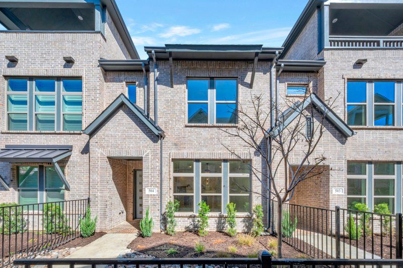 Julien - Hillside at Las Colinas: Irving, Texas - David Weekley Homes