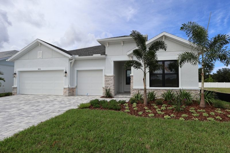 Lakeview Crossing – Classic Series por David Weekley Homes en Sarasota-Bradenton Florida