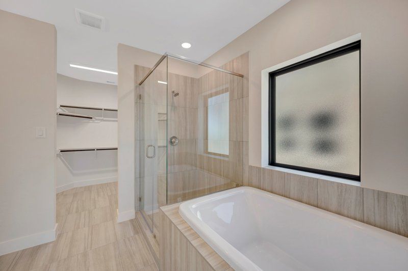 Owner's Bath