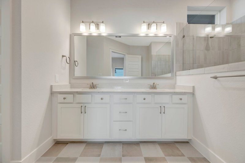 Owner's Bath