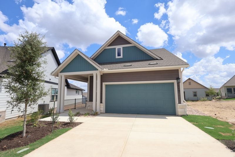 Maybin - Kissing Tree – Grove Series: San Marcos, Texas - David Weekley Homes