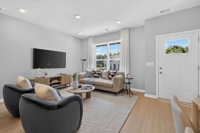 The Mistflower - Family Room