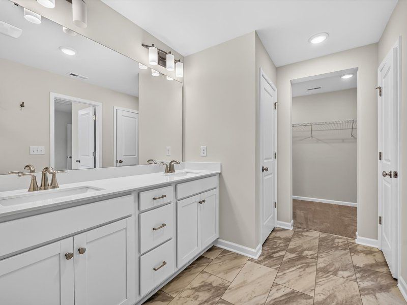 Owner's Bath