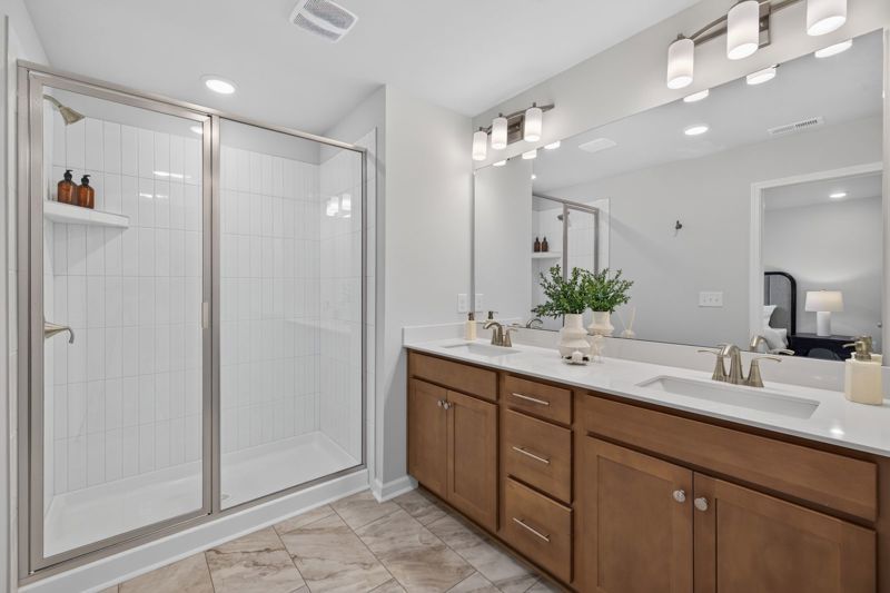 Owner's Bath