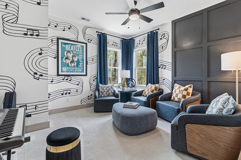 The Tolar - Hobby Room