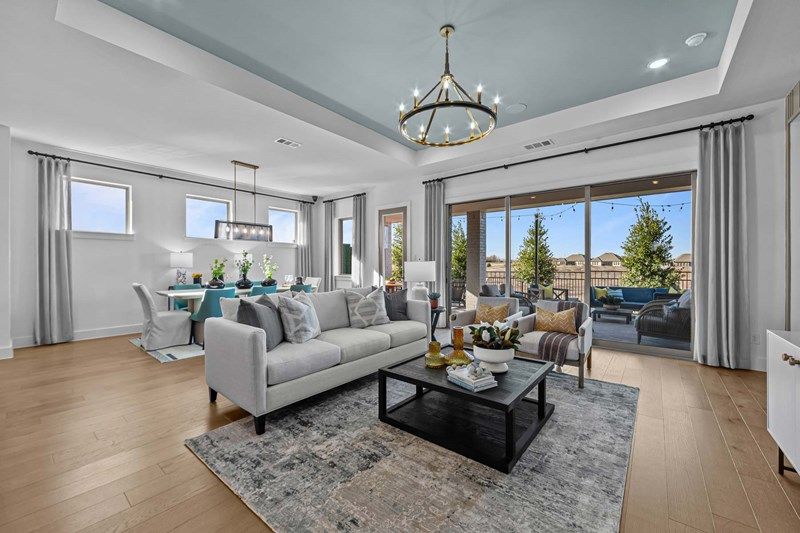 The Ivyglen - Living Room
