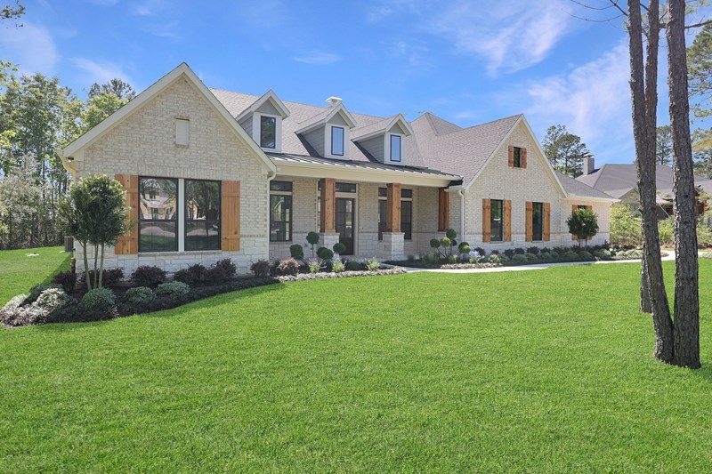 7745 Dogwood - Exterior Front