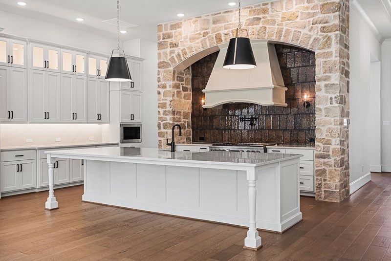 7741 Dogwood - Kitchen