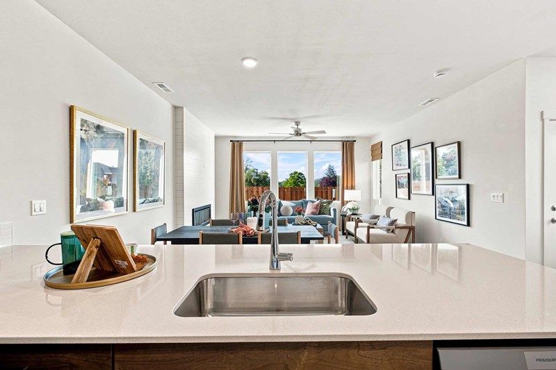 The Evia - Kitchen