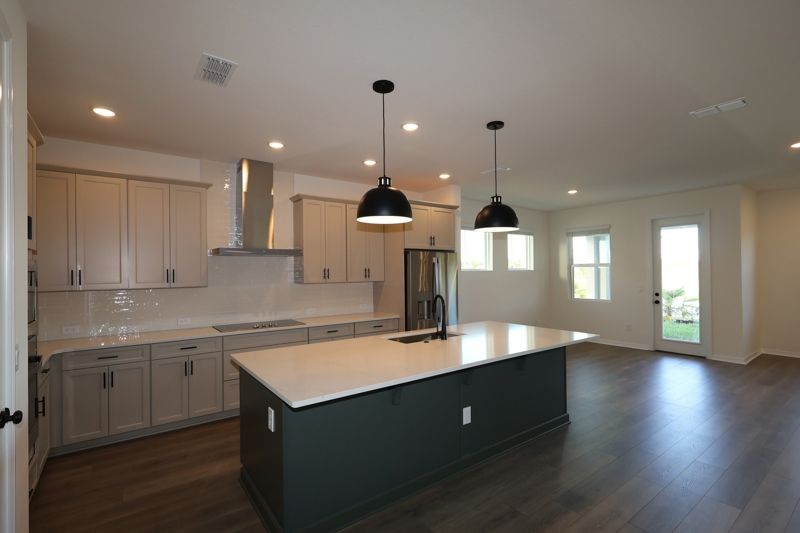 Palmeras at Crossprairie - The Grove Collection por David Weekley Homes en Orlando Florida