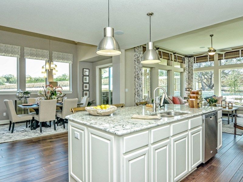 The Jewell - Kitchen