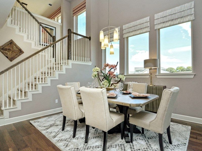 The Jewell - Dining
