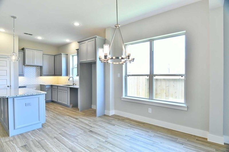 The Belville - Dining