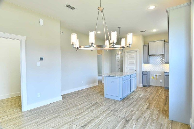 The Belville - Dining