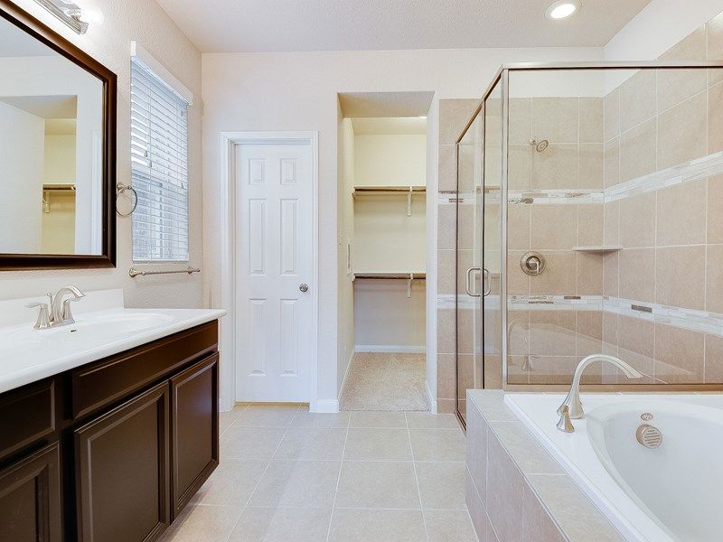 The Morrison - Owners Bath
