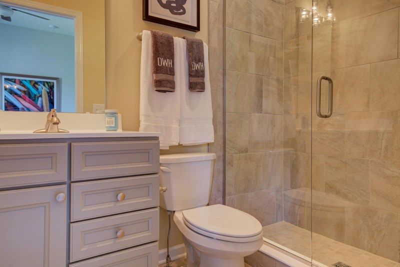 The Pendula -  Bathroom
