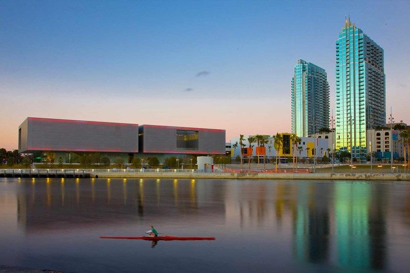 Central Living - Downtown Tampa & Curtis Hixon Park