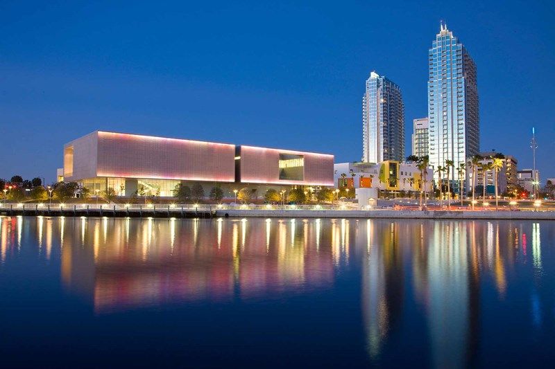 Central Living - Downtown Tampa & Curtis Hixon Park