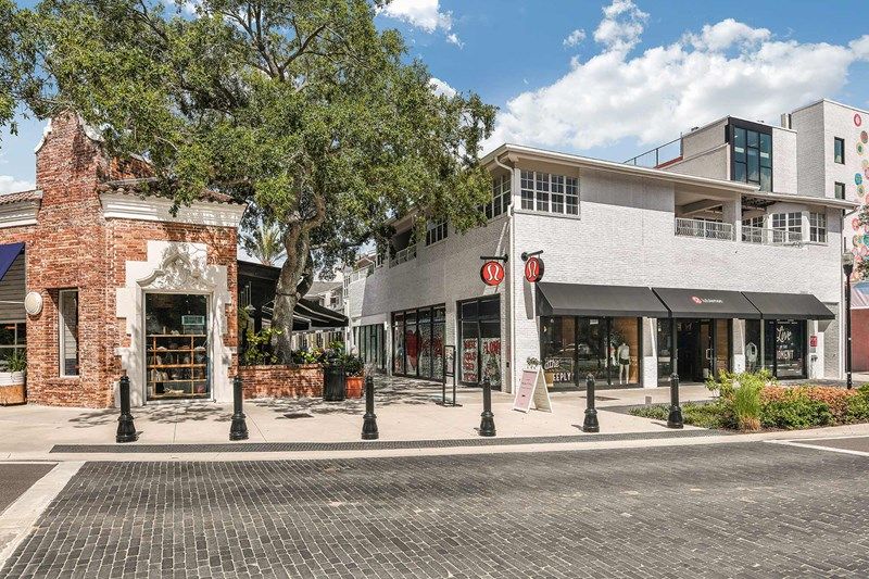 Central Living - Hyde Park Village