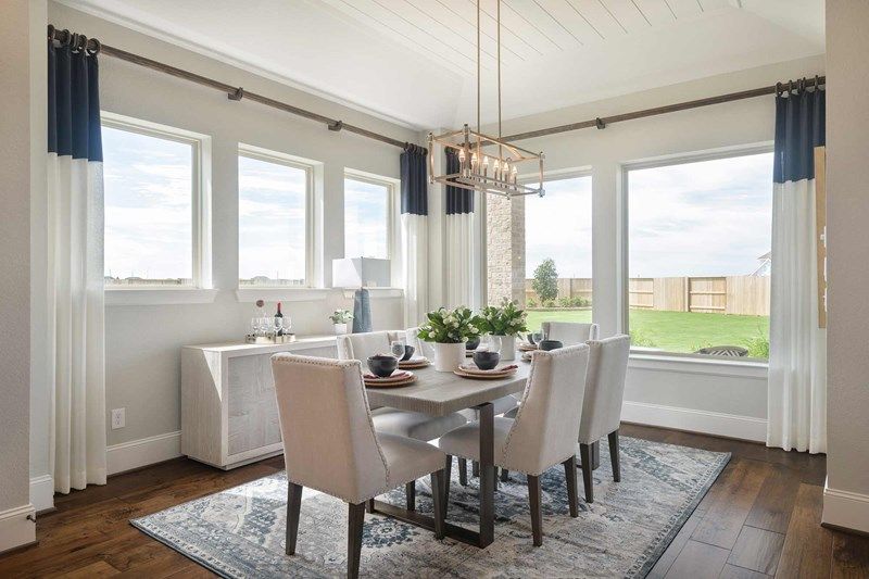 The Glenmeade - Dining