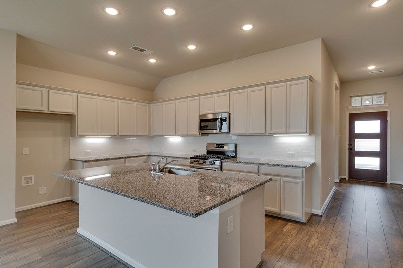 The Belton - Kitchen