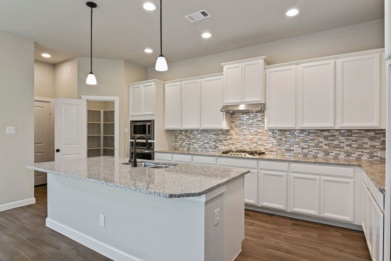 The Gunderson - Kitchen