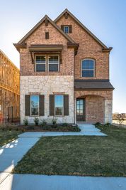 Laurinda - Walsh Cottage: Fort Worth, Texas - David Weekley Homes