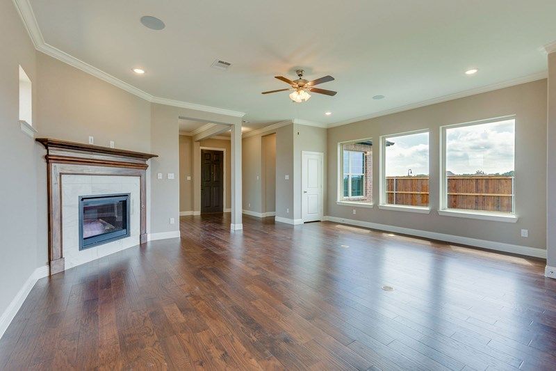 The Silverhall - Living Room