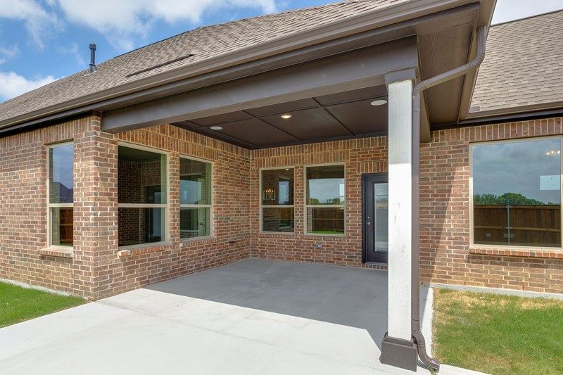 The Silverhall - Exterior Rear