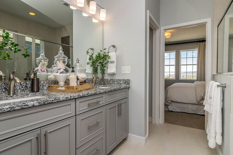 The Winchell - Owners Bath