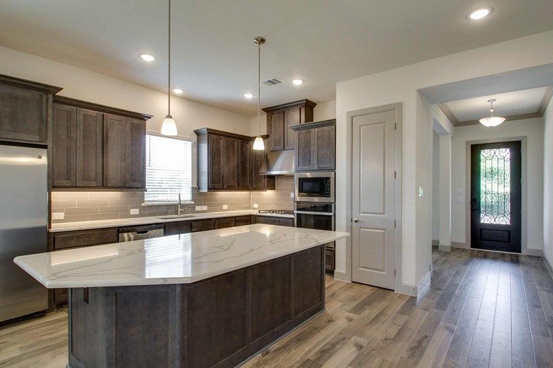 The Glencrest - Kitchen